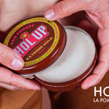 Hol’Up Pomade